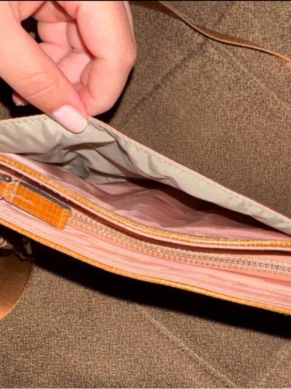 Tumi Pink Crossbody Bag with Brown Trim - Picture 5 of 7